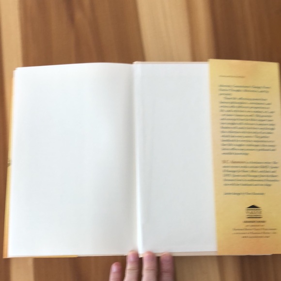 Hardback Secrets to Happiness Uplifting Quotes for Everyday Life 582 pages - Picture 5 of 6